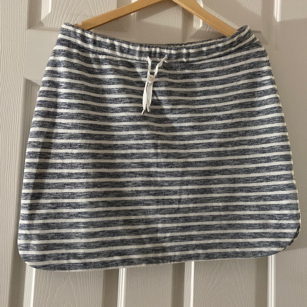 Akini stripped jersey like mini skirt size Large